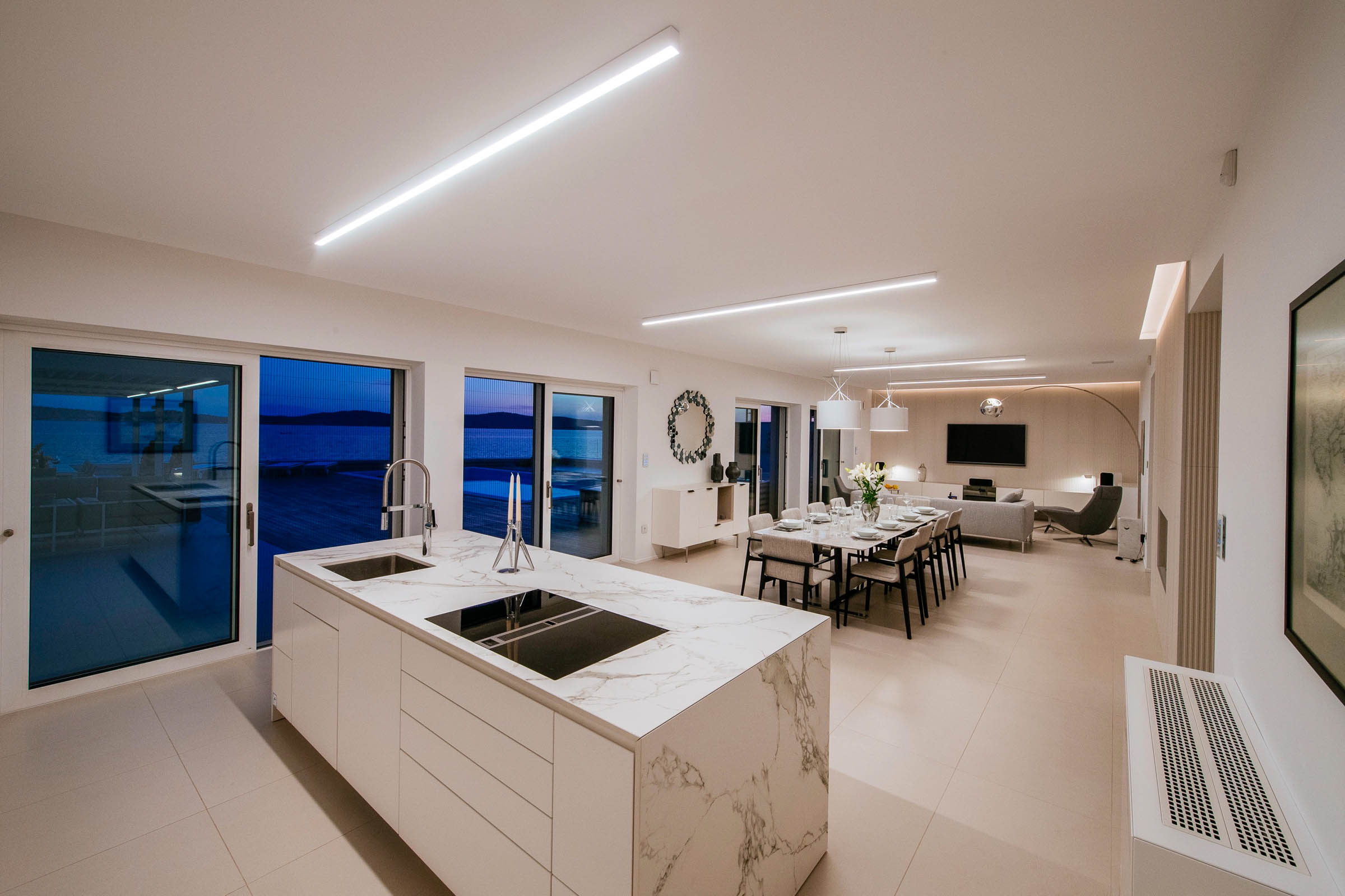 BIBISEA Interior Photo #052